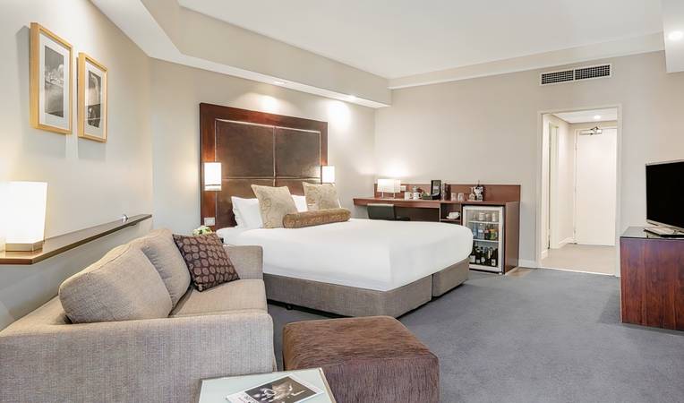 Amora Hotel Riverwalk Melbourne