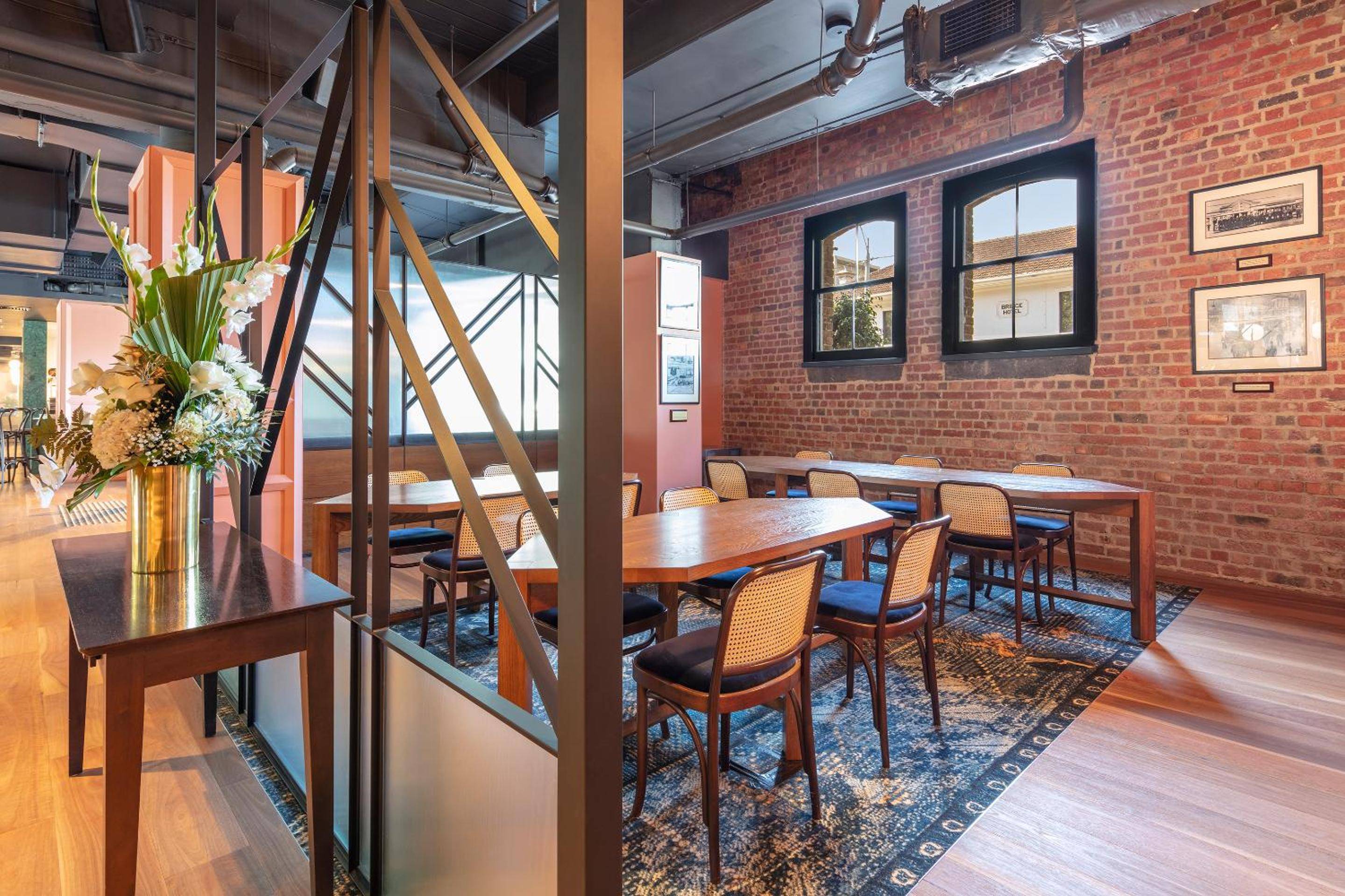 Amora Hotel Riverwalk Melbourne