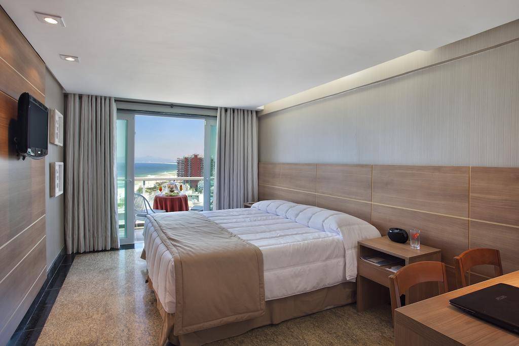 Royalty Barra Hotel