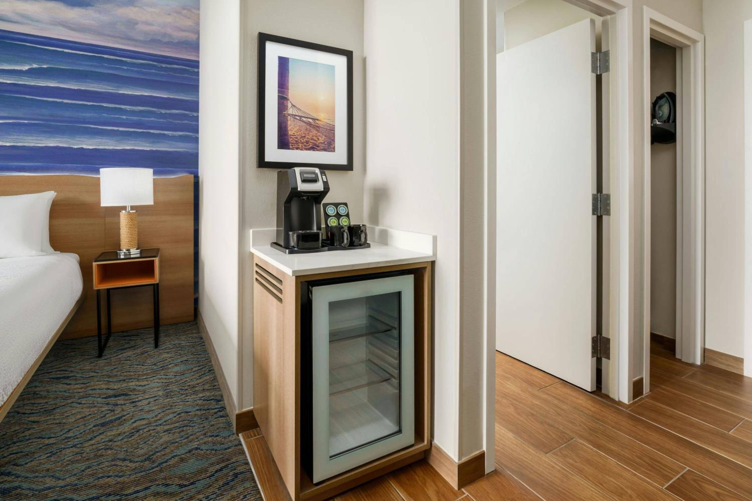 Courtyard by Marriott Fort Lauderdale Beach