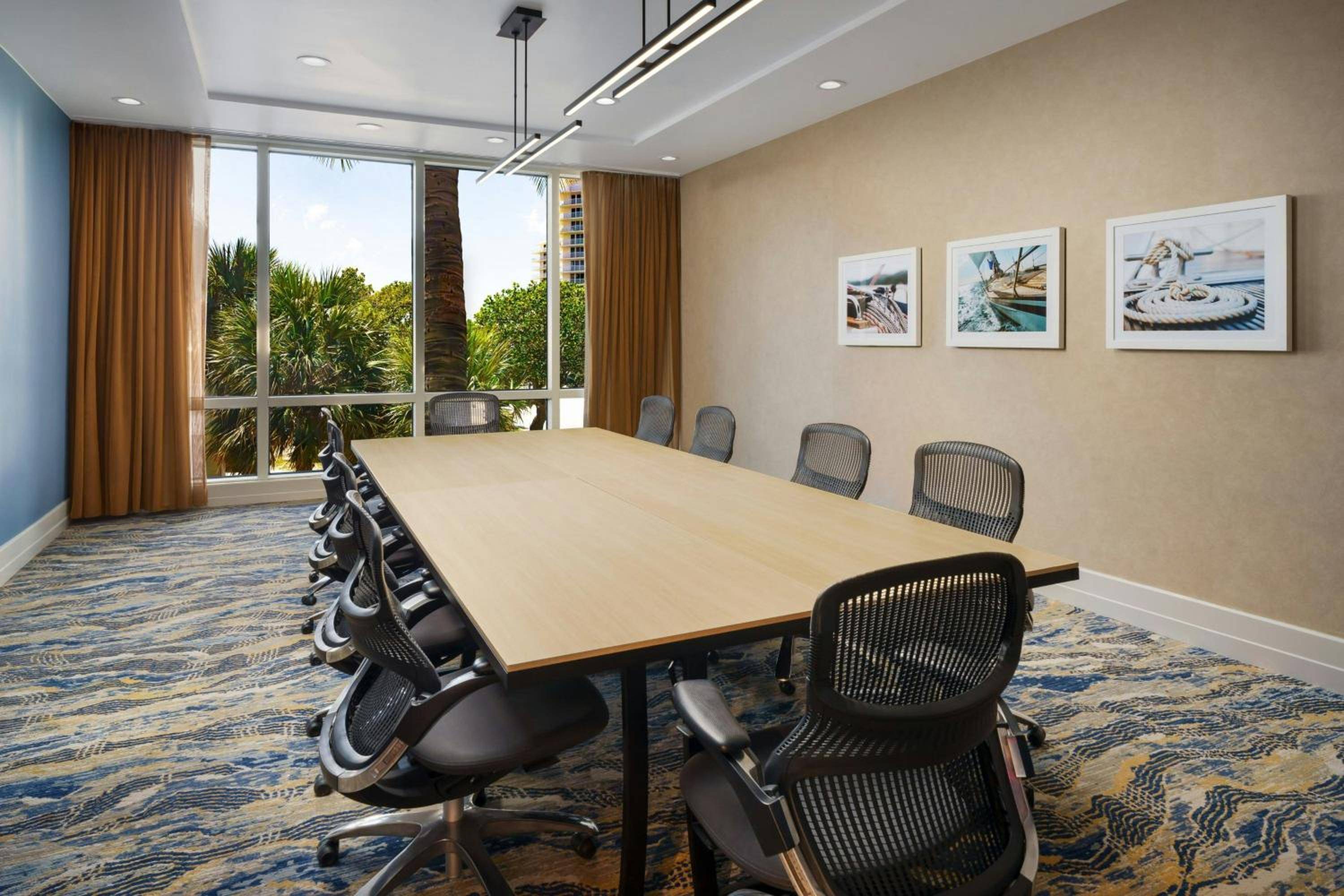 Courtyard by Marriott Fort Lauderdale Beach