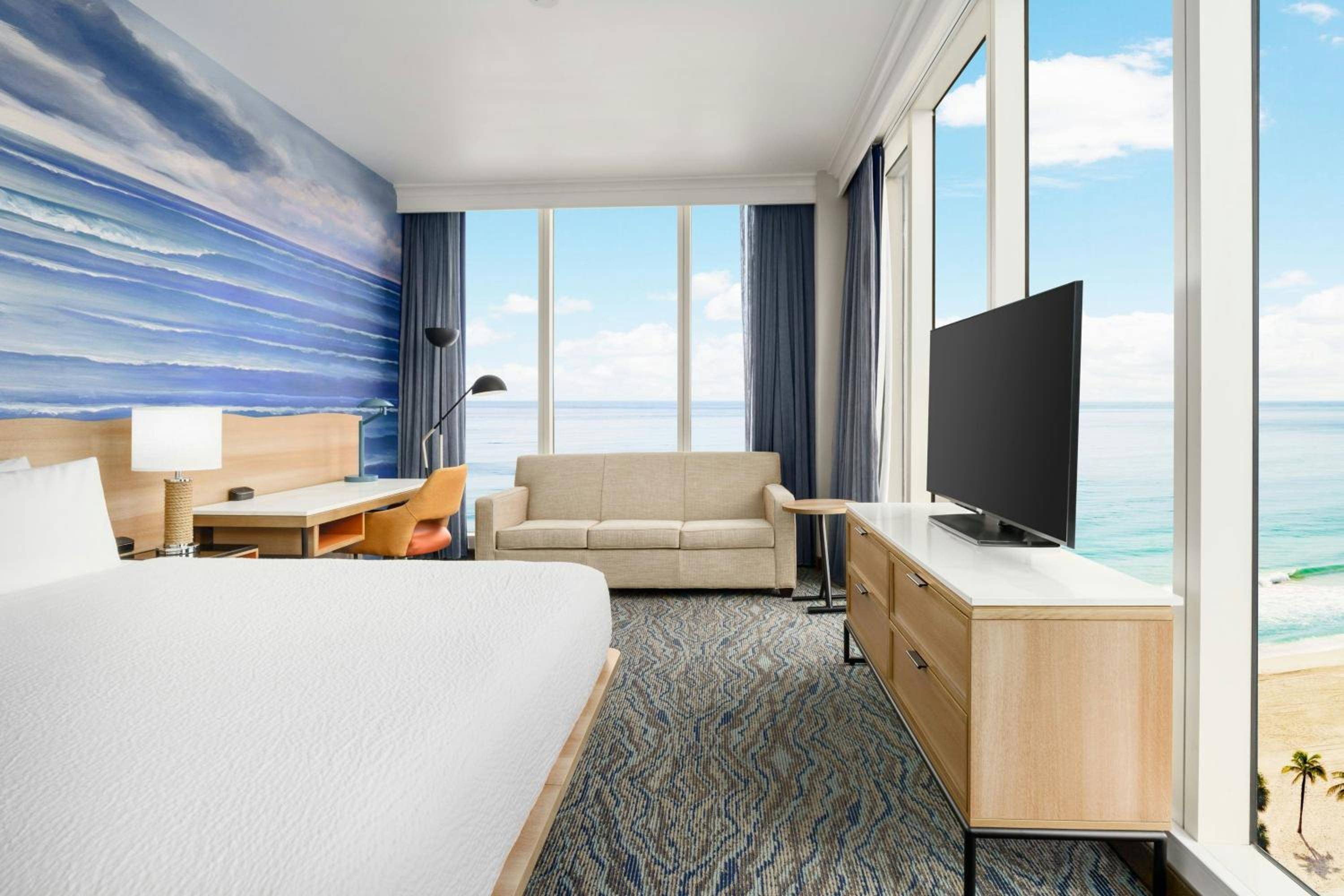 Courtyard by Marriott Fort Lauderdale Beach