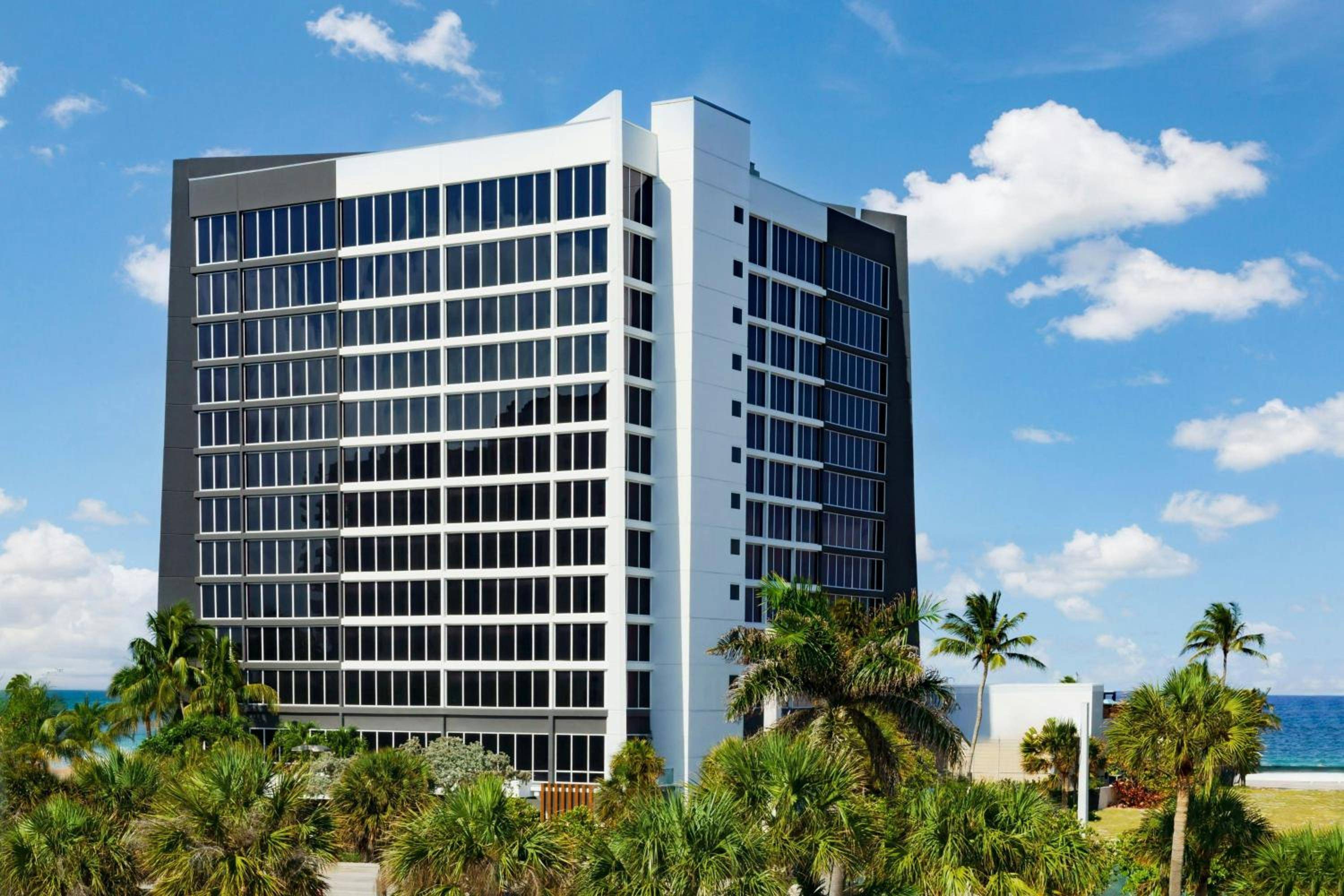 Courtyard by Marriott Fort Lauderdale Beach