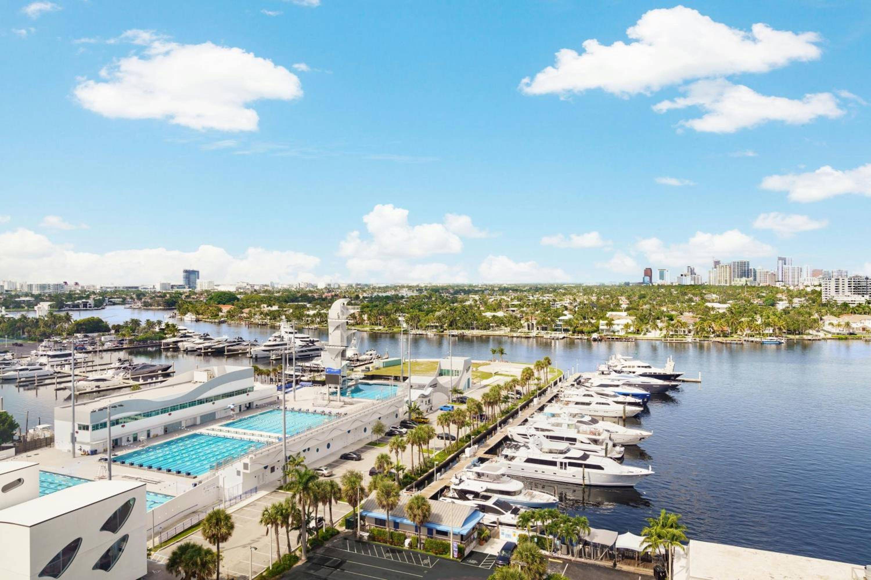 Courtyard by Marriott Fort Lauderdale Beach