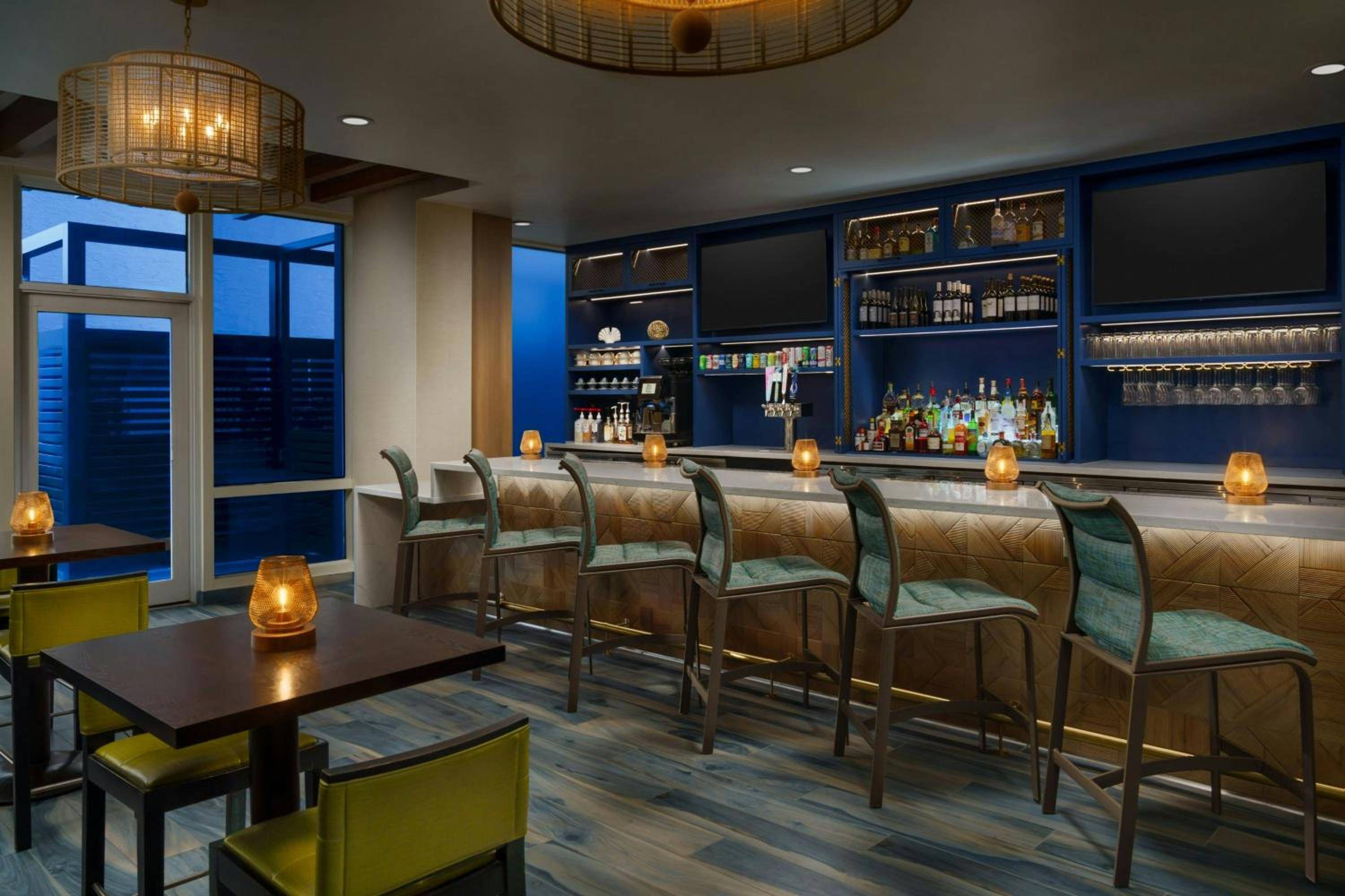 Courtyard by Marriott Fort Lauderdale Beach