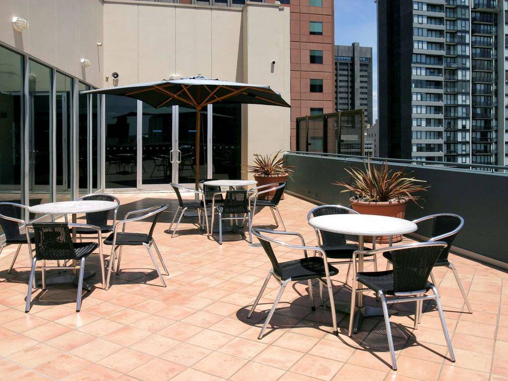 ibis Melbourne Little Bourke Street