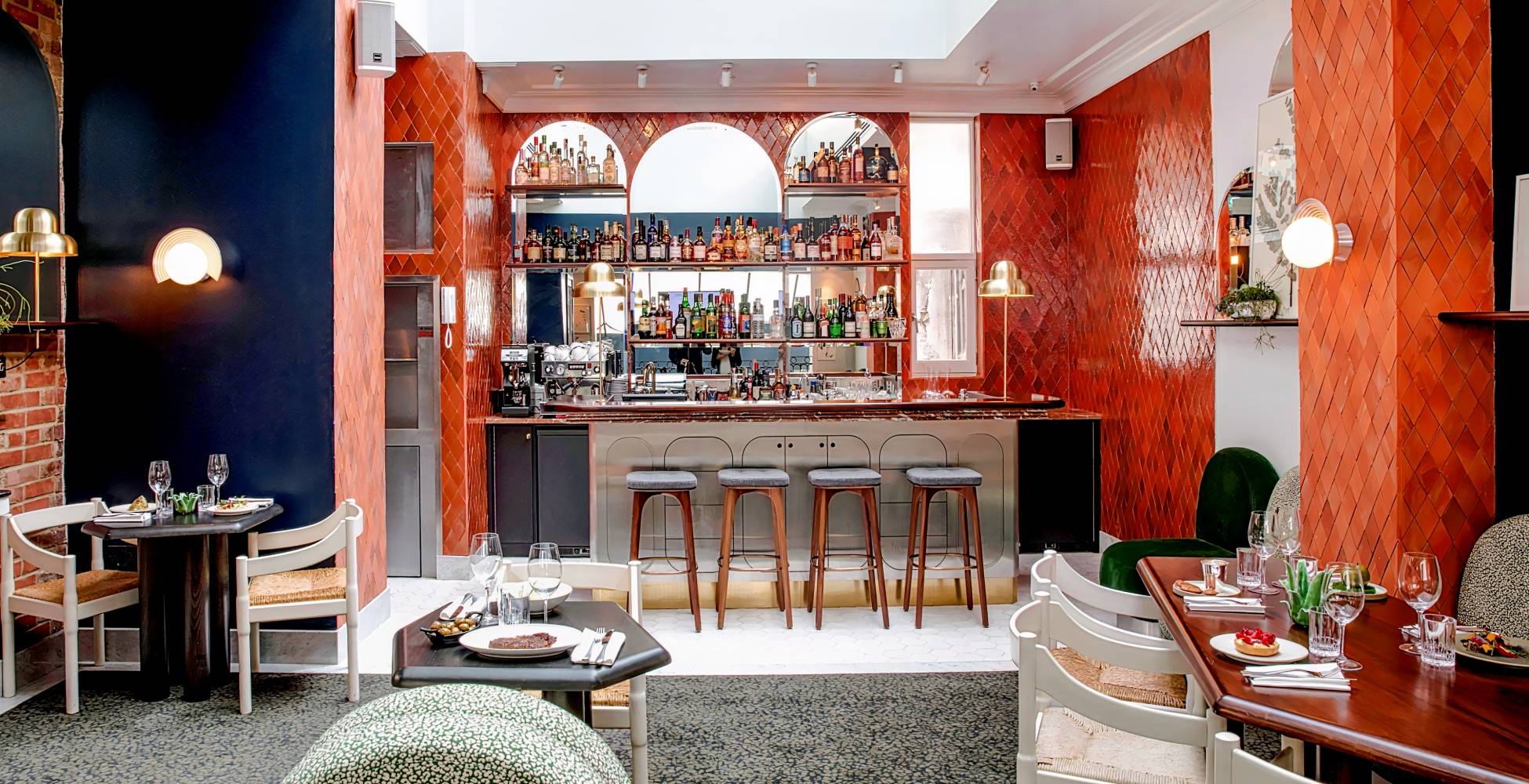 Henrietta Hotel