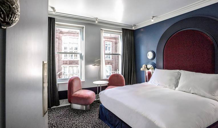 Henrietta Hotel