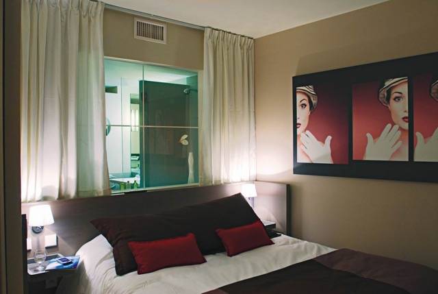 Standing Hotel Suites (ex Quality Only Suites)