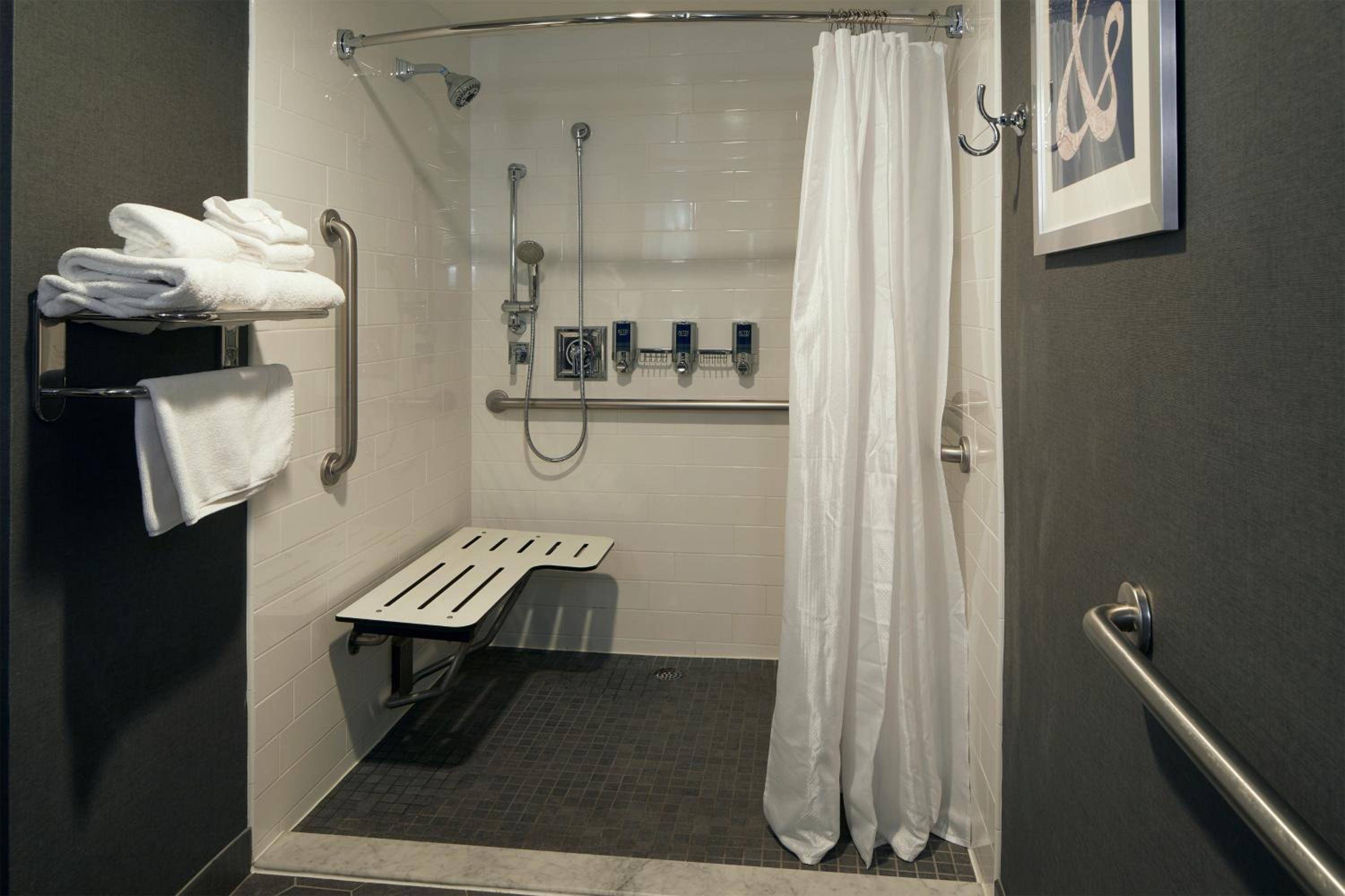 Four Points by Sheraton Los Angeles Westside