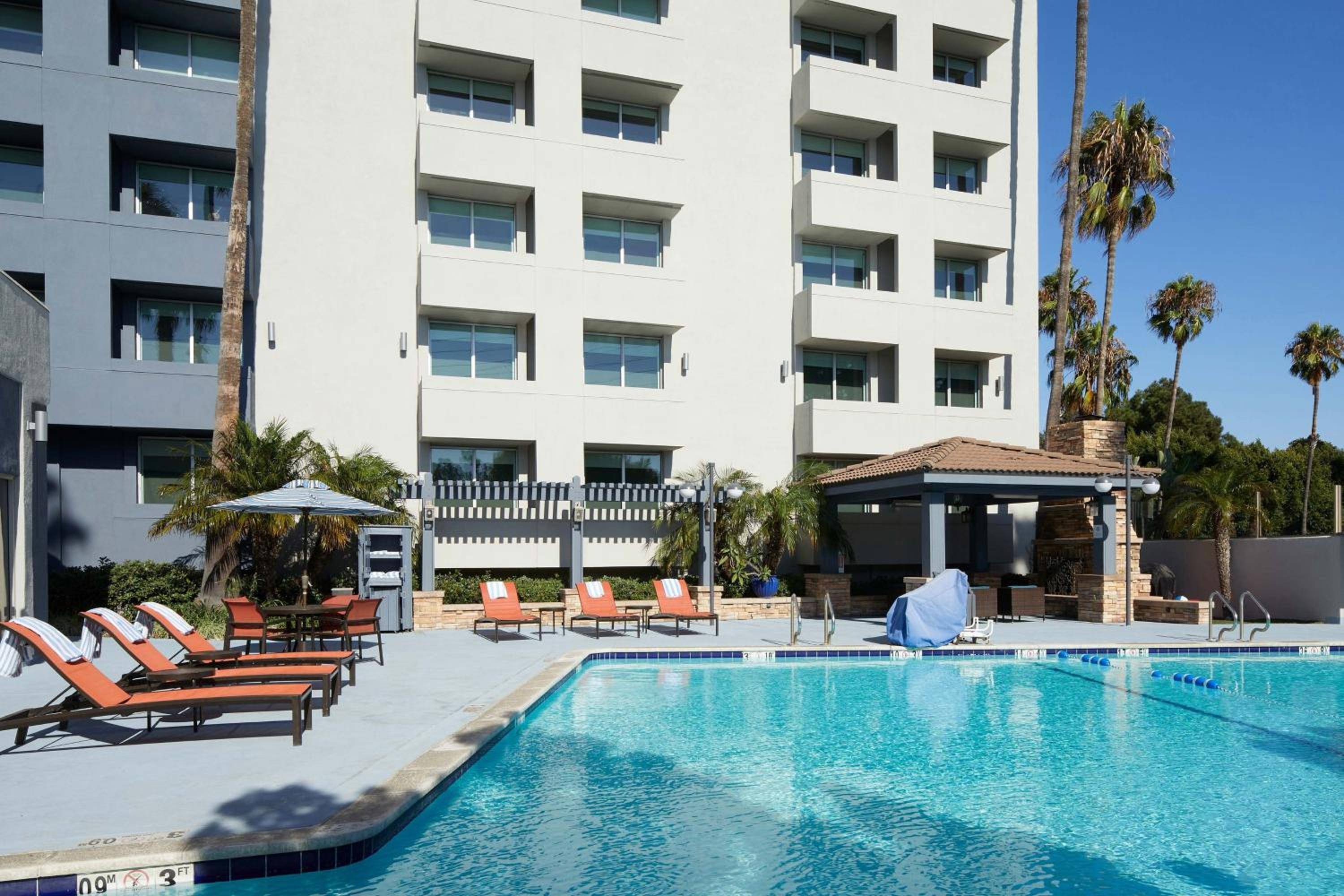 Four Points by Sheraton Los Angeles Westside