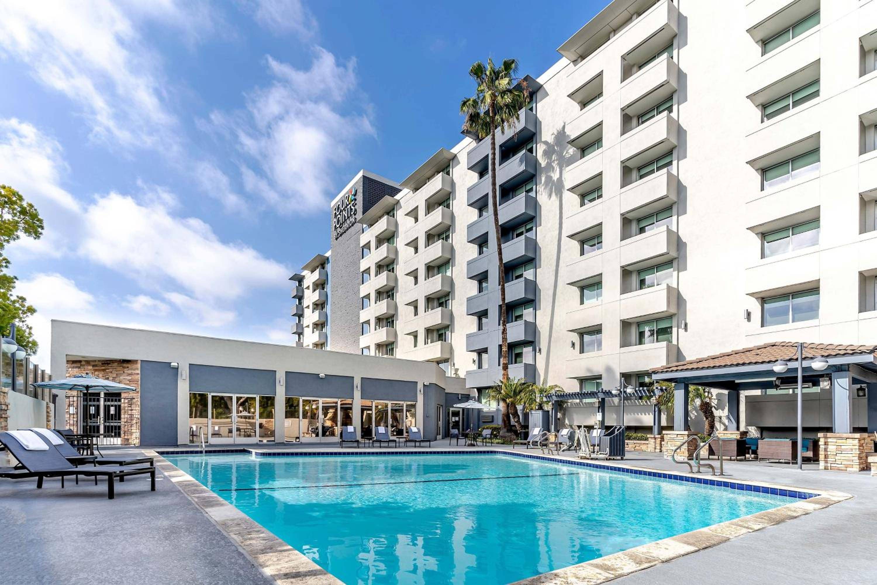Four Points by Sheraton Los Angeles Westside