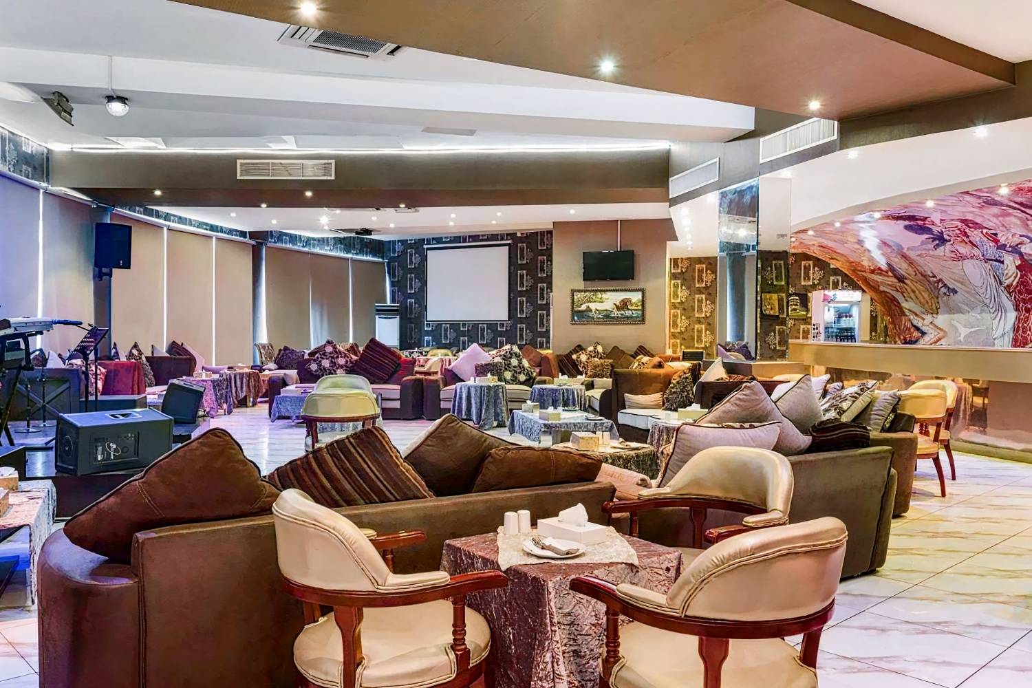 Happy Days Hotel